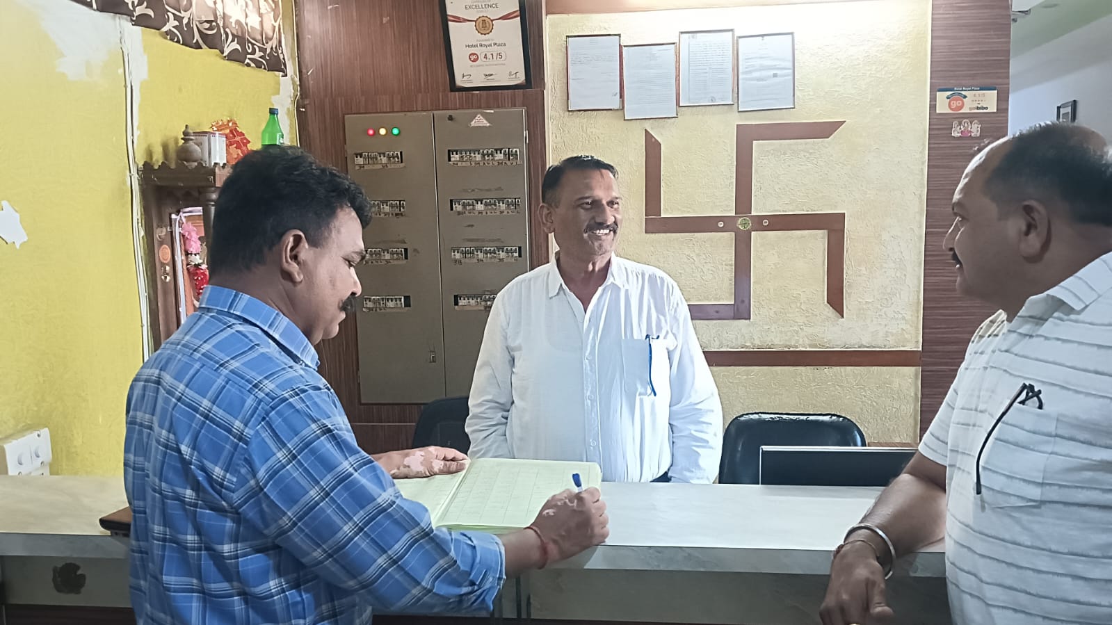 નવરાત્રિ પહેલાં સાબરકાંઠા પોલીસ એક્શન મોડમાં હોટલ,ગેસ્ટ હાઉસ અને સ્પા સેન્ટરોમાં સઘન ચેકિંગ